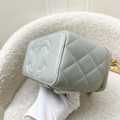 Chanel Seasonal Vanity in Light Grey Lambskin and GHW