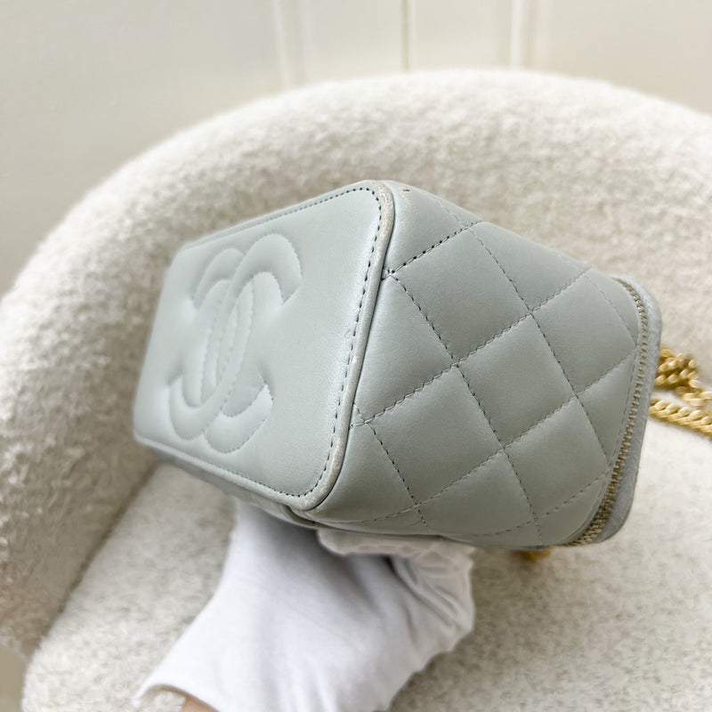 Chanel Seasonal Vanity in Light Grey Lambskin and GHW