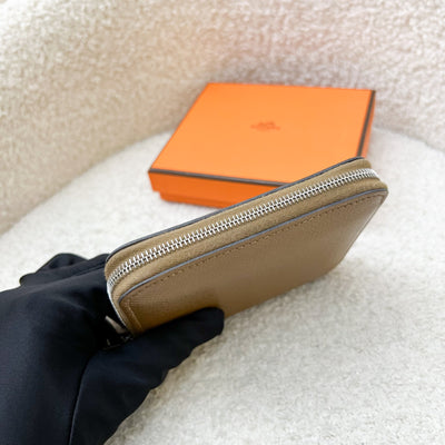 Hermes Silk in Wallet in Alezan / Terre Battue Epsom Leather and GHW