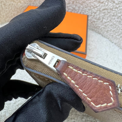 Hermes Silk in Wallet in Alezan / Terre Battue Epsom Leather and GHW