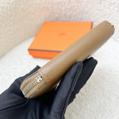 Hermes Silk in Wallet in Alezan / Terre Battue Epsom Leather and GHW