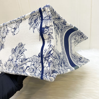 Dior Medium Book Tote in Blue and Ecru Reve d Infini Embroidery Canvas