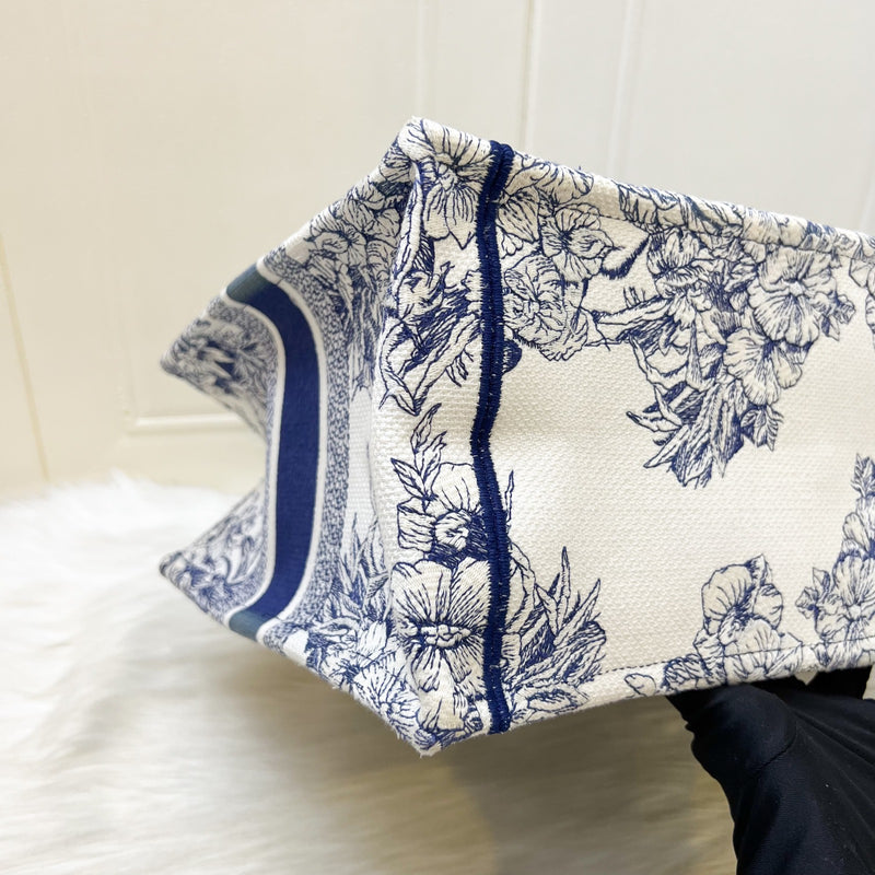 Dior Medium Book Tote in Blue and Ecru Reve d Infini Embroidery Canvas
