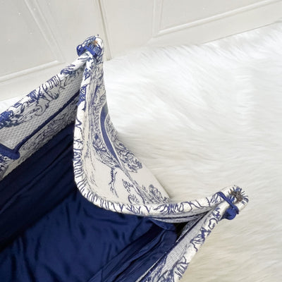 Dior Medium Book Tote in Blue and Ecru Reve d Infini Embroidery Canvas