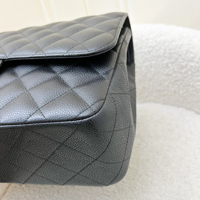 Chanel Jumbo Classic Flap DF in Black Caviar and GHW