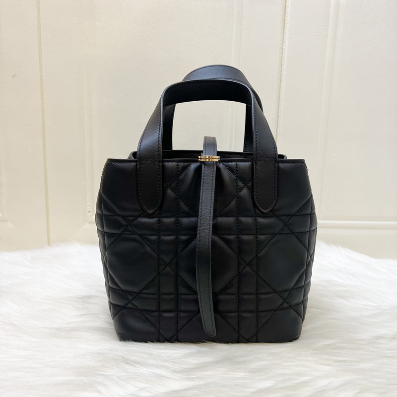 Dior Small Toujours Vertical Tote in Black Macrocannage Calfskin and GHW (Model: M2835OSNW, Colour: M900)