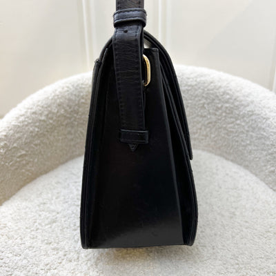 Chanel Vintage 2.55 Reissue Trapezoid in Black Lambskin and GHW