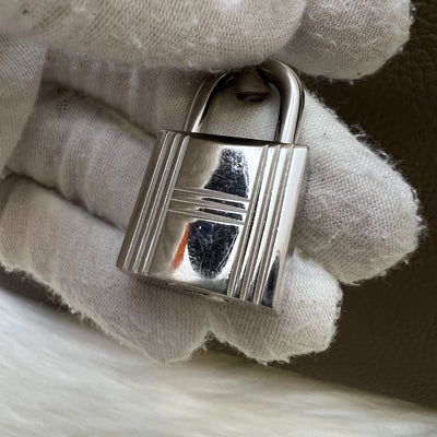 Hermes Victoria II 35 Shoulder Bag in Etoupe Clemence Leather and PHW