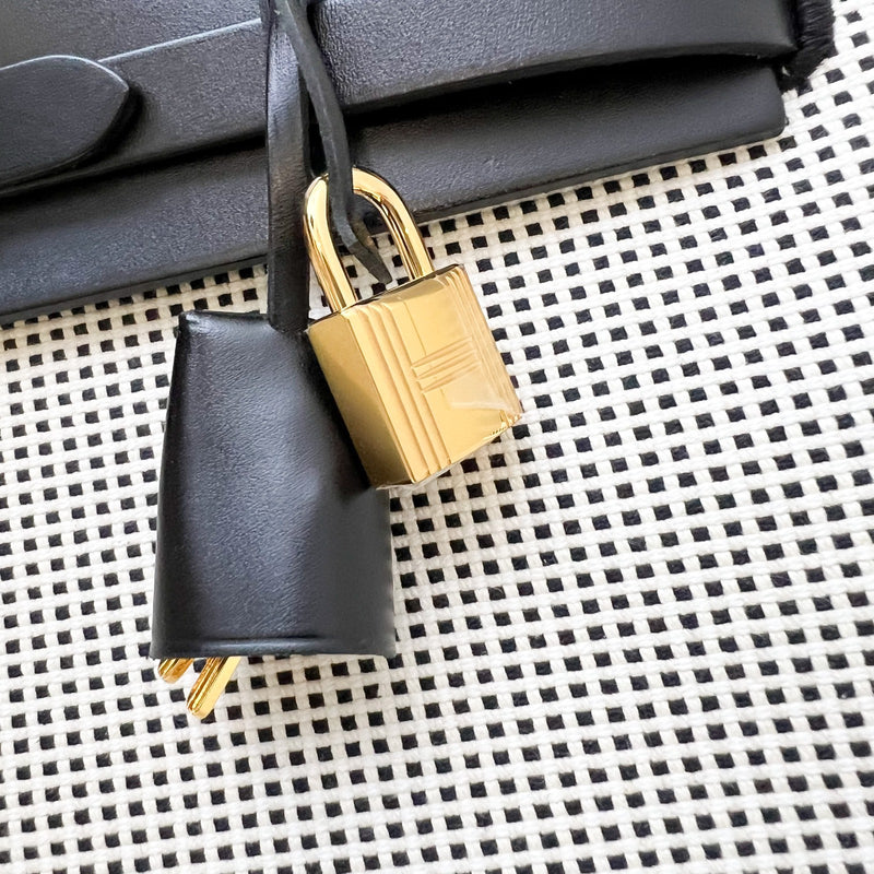 Hermes Herbag Zip 31 in Ecru-Blanc-Noir Toile Quadrille Viking Canvas, Noir Vache Hunter Leather and GHW