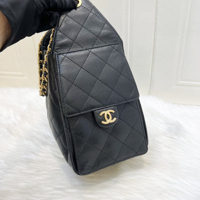 [Brand New - July 2025] Chanel 25 Small Hobo Bag in Black Caviar and AGHW (Model: AS5293)