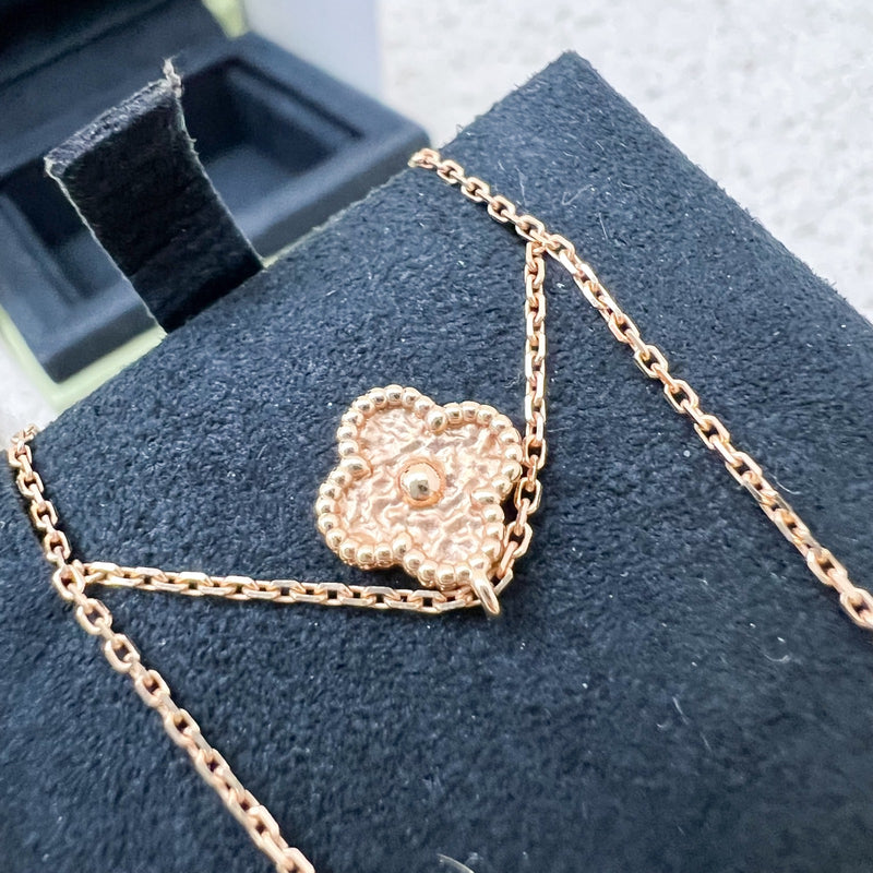 Van Cleef & Arpels VCA Sweet Alhambra 1 Motif Pendant in Hammered 18K Rose Gold (Ref: VCAR08DF00)