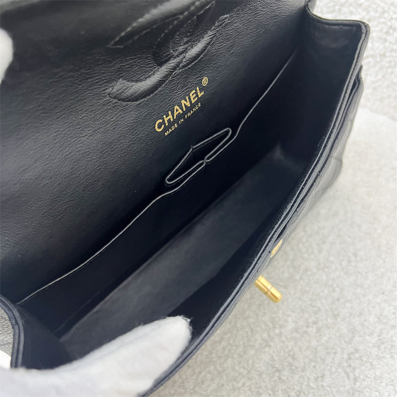 Chanel Medium Classic Flap CF in Black Caviar and GHW