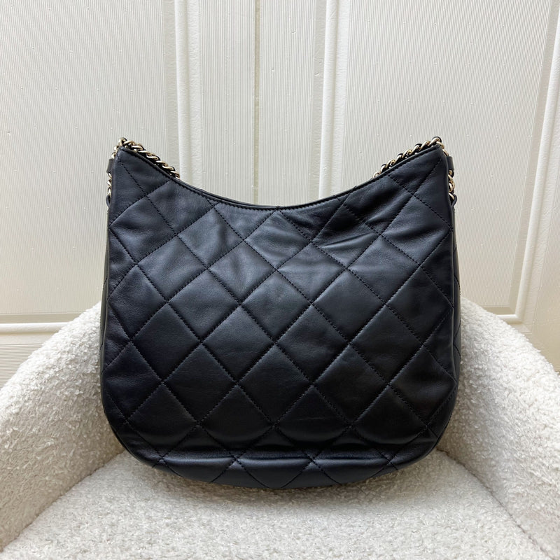 Chanel 22P Hobo Bag in Black Lambskin and LGHW (Model: AS3153)