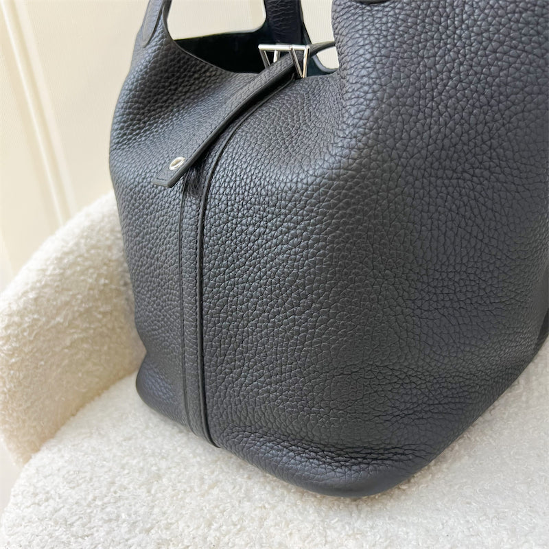 Hermes Picotin 22 in Noir Black Clemence Leather and PHW