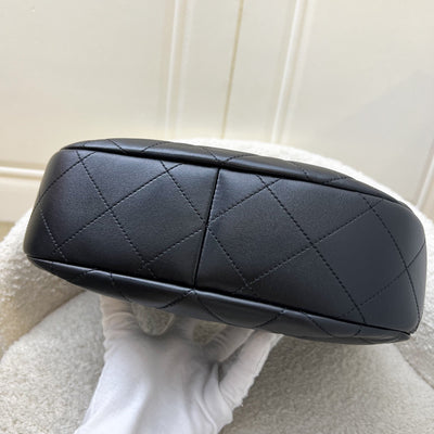 Chanel 22P Hobo Bag in Black Lambskin and LGHW (Model: AS3153)