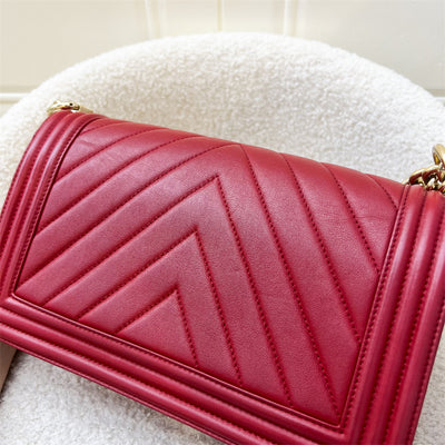 Chanel Medium 25cm Boy Flap in Red Chevron Lambskin LGHW