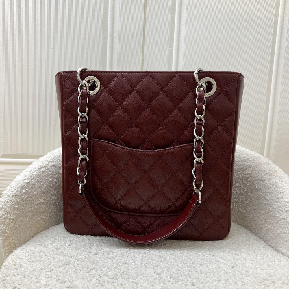 10枚❣️CHANELチャームネイビー2018年 Chanel - authentic luxury pieces curated by Loveholic – Page