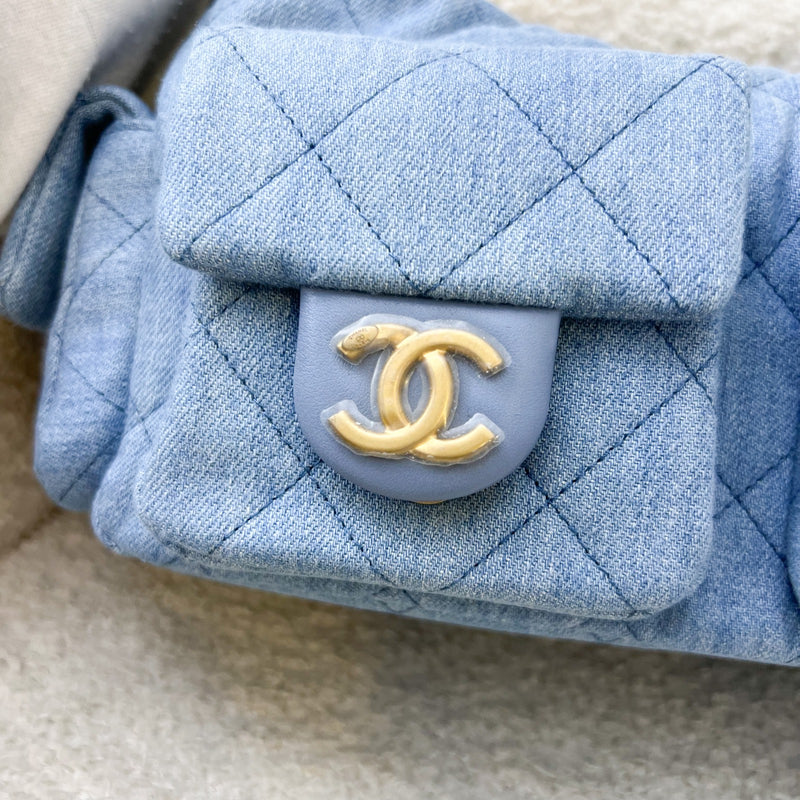 Chanel 25C Large Hobo Bag in Light Blue Washed Denim Fabric and AGHW (Model: AS5339)