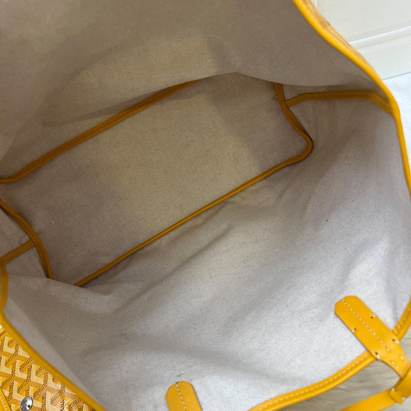 Goyard Saint Louis PM Tote in Yellow Signature Goyardine Canvas with a Croc Universel Bag Clip