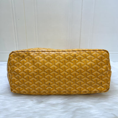 Goyard Saint Louis PM Tote in Yellow Signature Goyardine Canvas with a Croc Universel Bag Clip