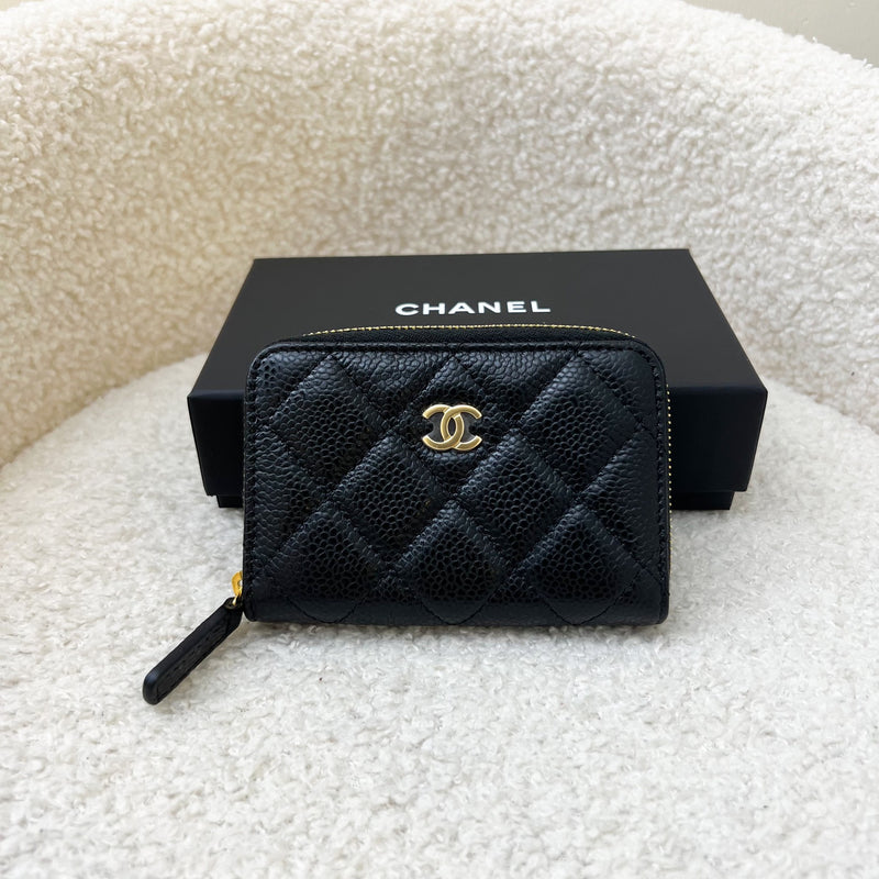 Chanel Classic Zippy Card Holder in Black Caviar and GHW