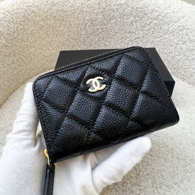 Chanel Classic Zippy Card Holder in Black Caviar and GHW