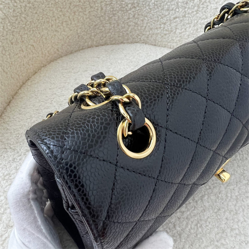 Chanel Small Classic Flap CF in Black Caviar GHW