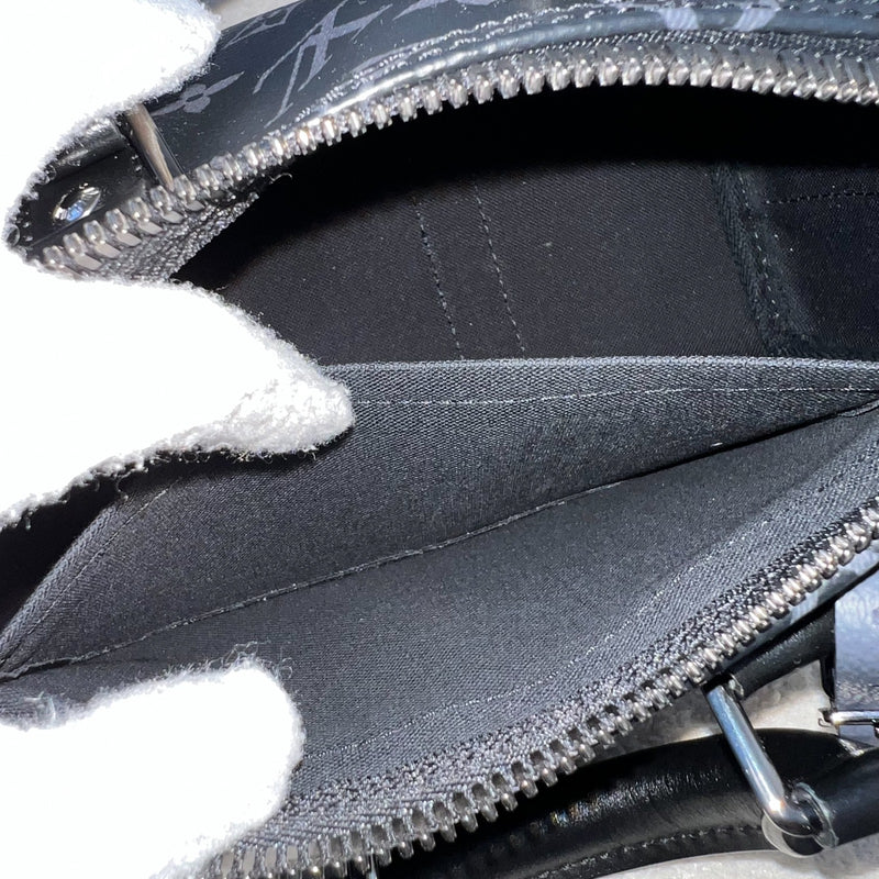 LV Keepall Bandoulière 25 Reverse Monogram Eclipse and BHW (Model: M46271)