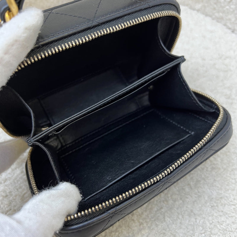 Chanel 22A Afternoon Tea Vanity / Clutch with Chain in Black Lambskin and AGHW