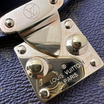 LV Pochette Metis in Reverse Monogram Canvas and GHW (Model: M44876)