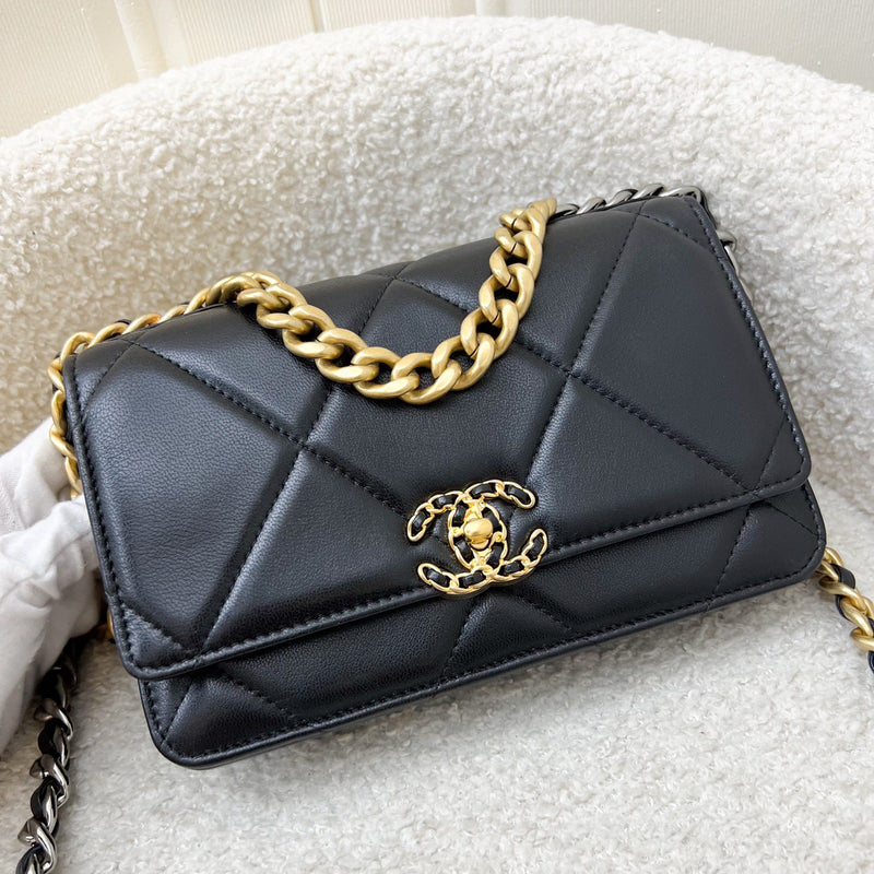 Chanel 19 Wallet on Chain WOC in Black Lambskin and 3-Tone HW (Model: AP3267)