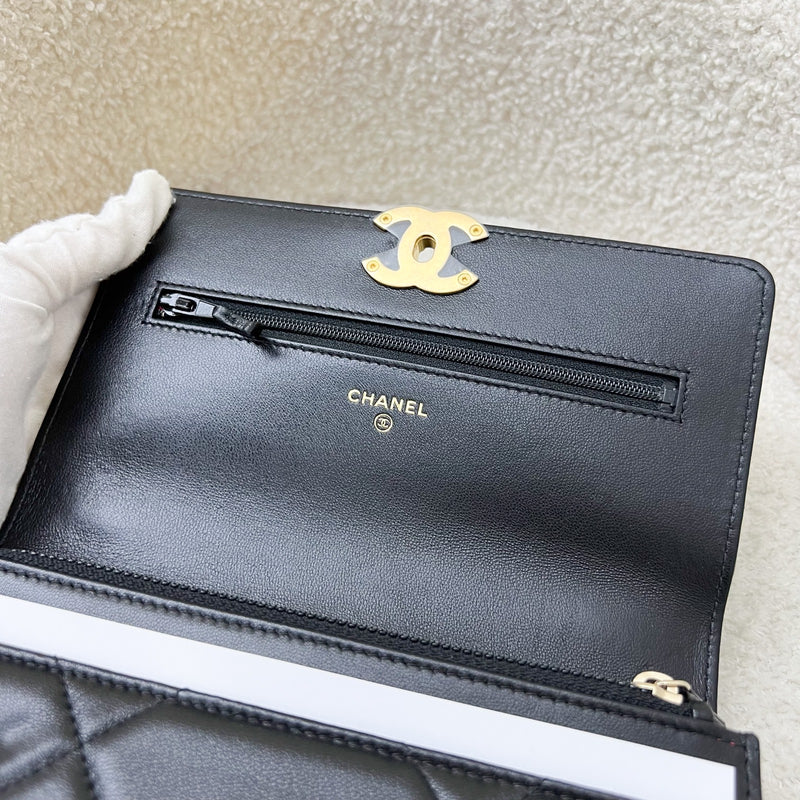 Chanel 19 Wallet on Chain WOC in Black Lambskin and 3-Tone HW (Model: AP3267)