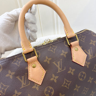 LV Speedy 25 Bandouliere in Monogram Canvas and GHW (Model: M41113)