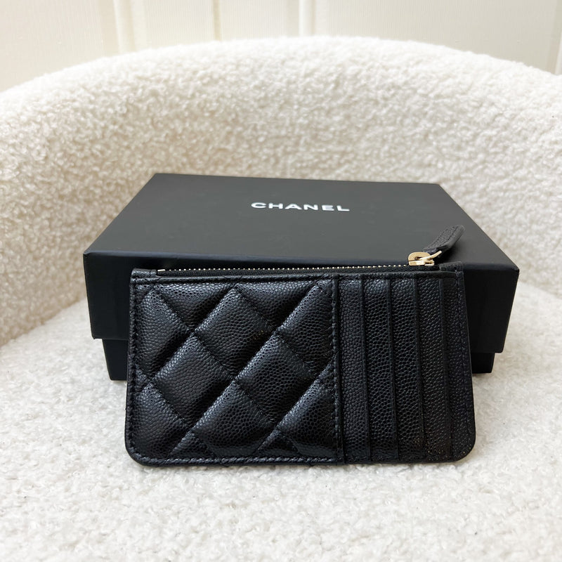 Chanel Flat Zipped External Slots Card holder in Black Caviar and LGHW