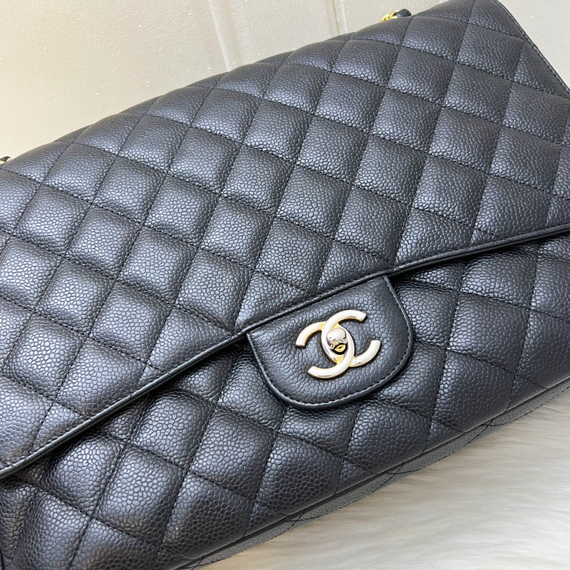 Chanel Classic Maxi Single Flap in Black Caviar and GHW