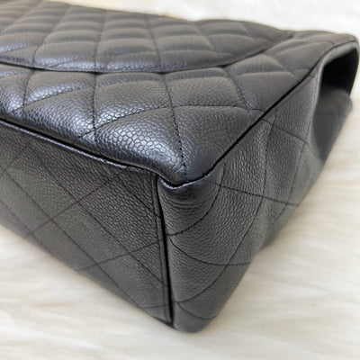 Chanel Classic Maxi Single Flap in Black Caviar and GHW
