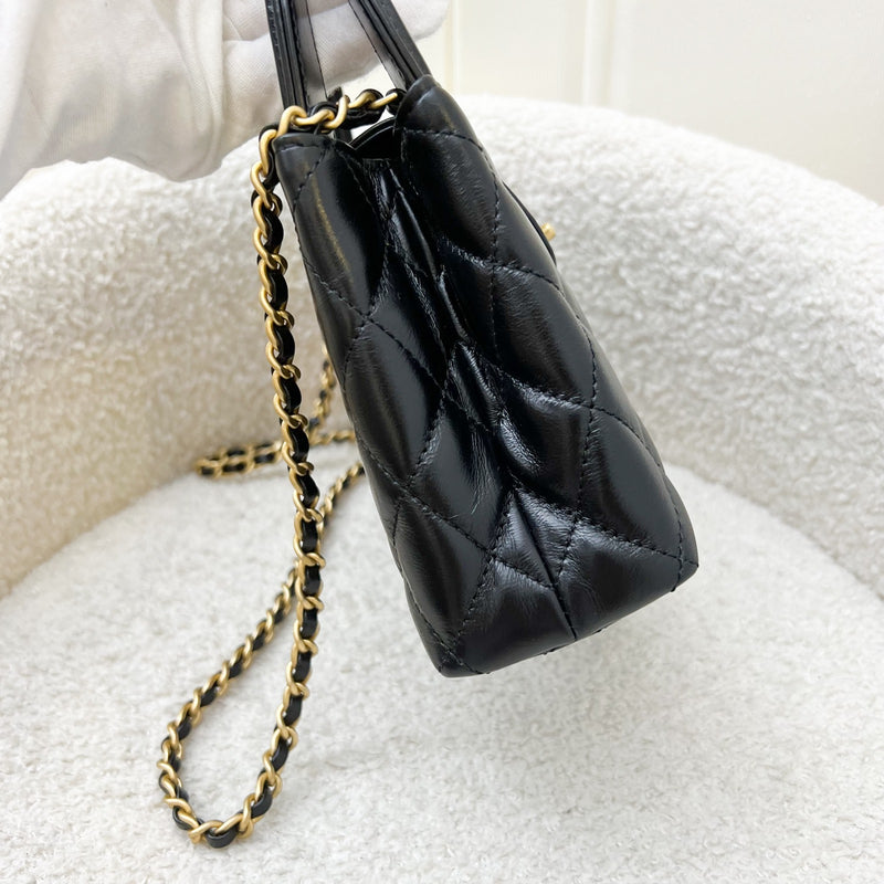 Chanel Mini / Small Kelly Bag in Black Shiny Distressed Calfskin and AGHW (Model: AS4416)