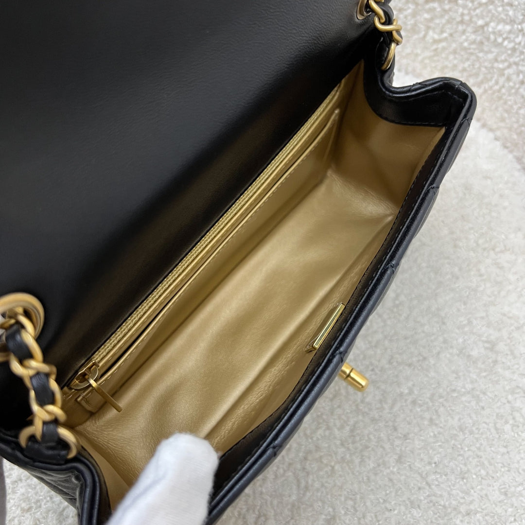 小物 CHANEL Chanel Pearl Crush Mini Rectangle Flap in Black Lambskin AGHW