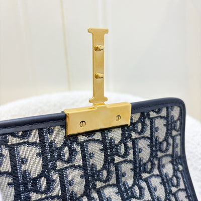 Dior 30 Montaigne Box in Dark Blue Oblique Canvas GHW