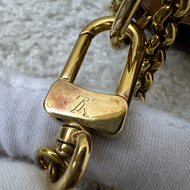 LV Favorite Pochette MM in Monogram Canvas and GHW (Model: M40718)