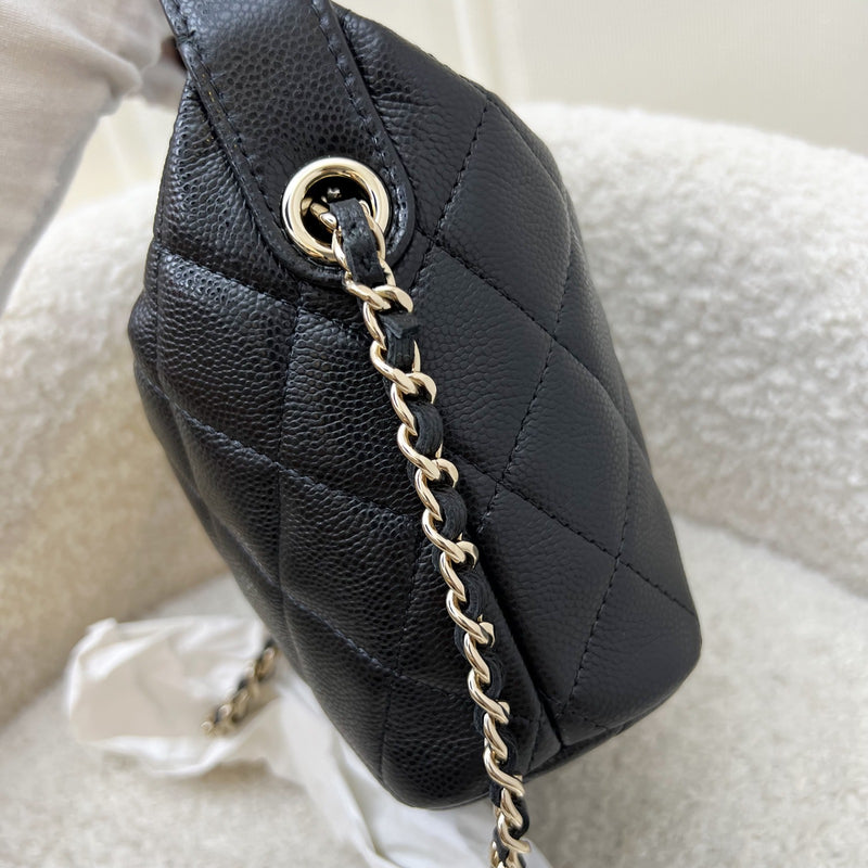 Chanel Classic Quilted Hobo Clutch on Chain in Black Caviar and LGHW (Model: AP4386)