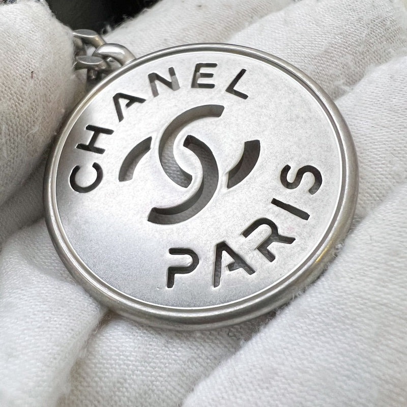 Chanel 22 Medium Hobo Handbag in Black Calfskin and SHW (Model: AS3261)