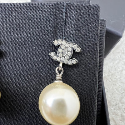 Chanel Mini CC Logo Dangling Earrings with Crystals and Pearl in SHW