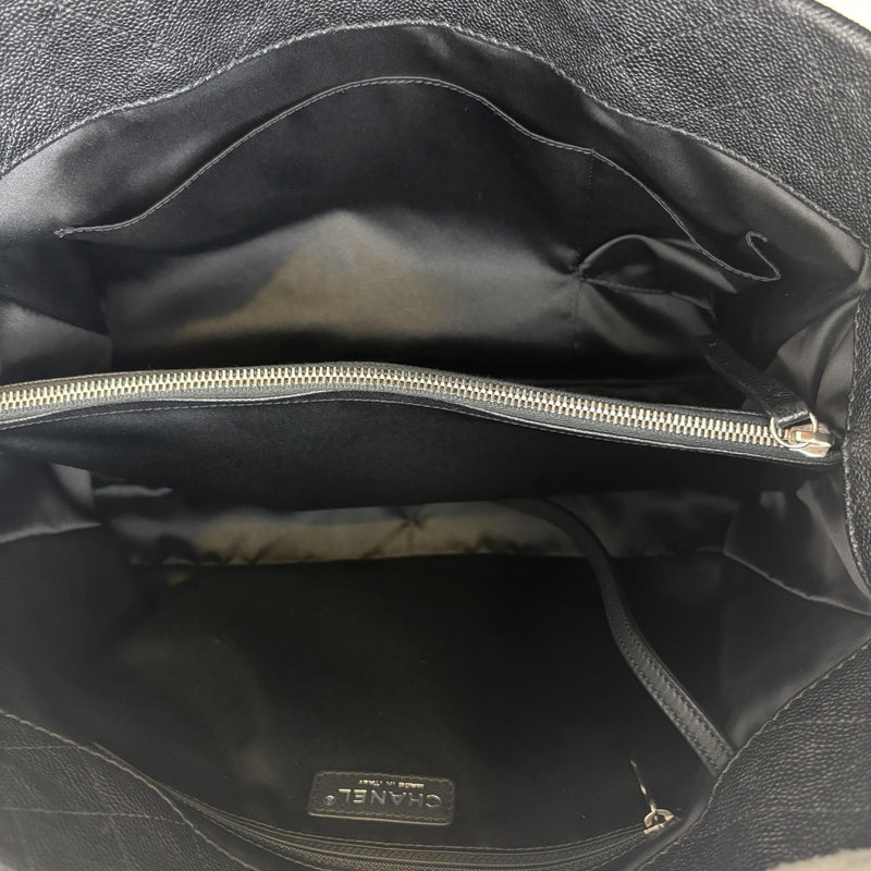 Chanel Seasonal Large Tote with CC Logo Charm in Black Caviar and SHW (Model: A68454)