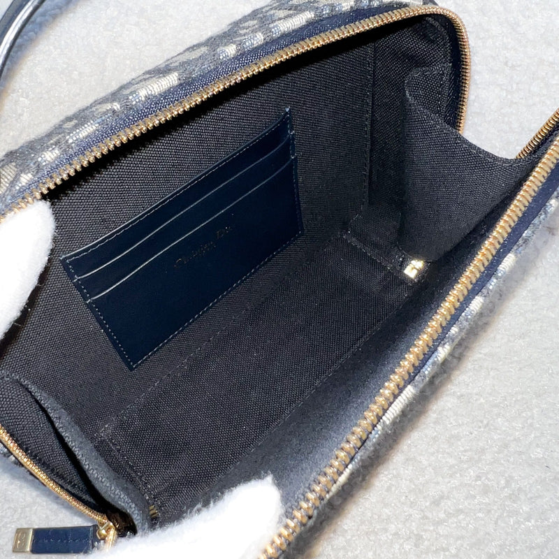 Dior 30 Montaigne Box Vanity Bag in Blue Oblique Canvas and AGHW (Model: S2141UTZQ)