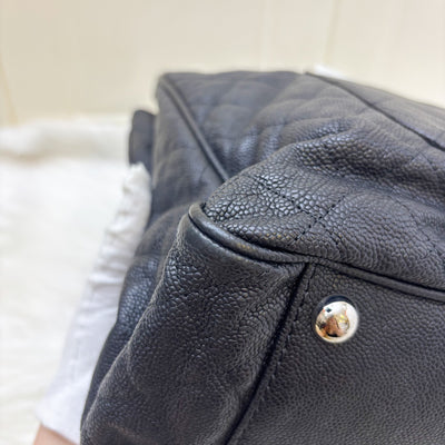 Chanel Seasonal Large Tote with CC Logo Charm in Black Caviar and SHW (Model: A68454)