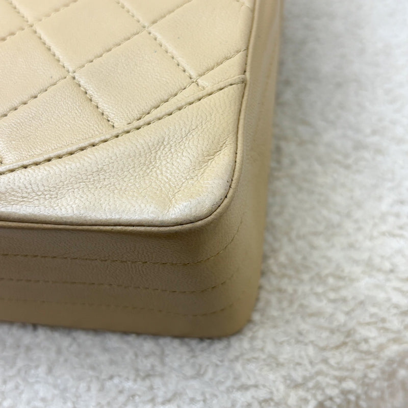 Chanel Vintage Flap in Beige Lambskin and GHW