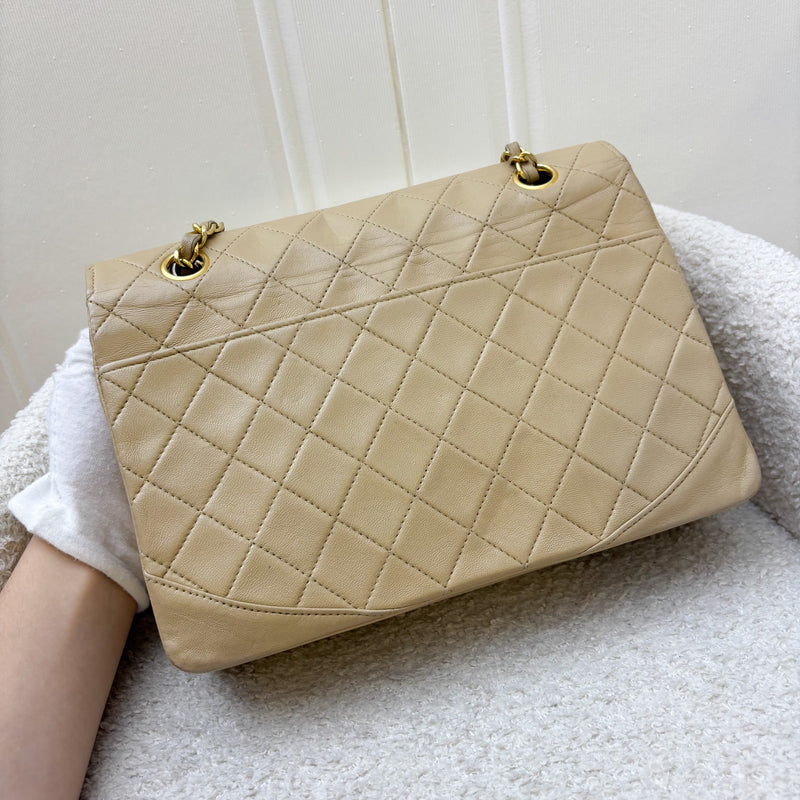 Chanel Vintage Flap in Beige Lambskin and GHW