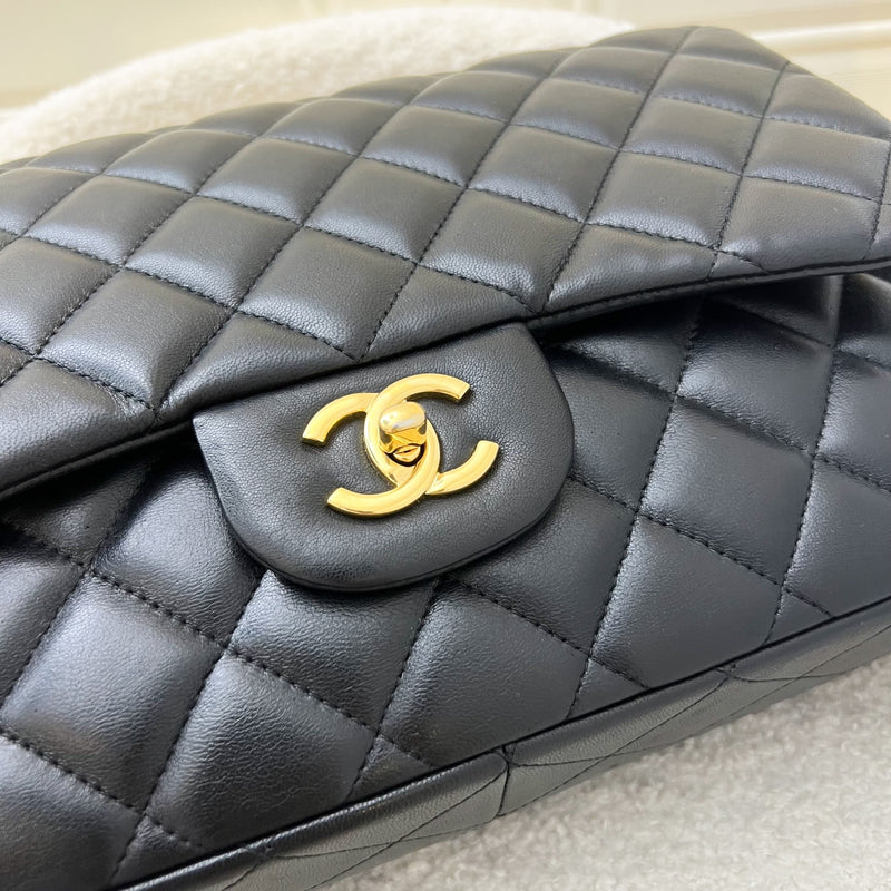 Chanel Classic Jumbo Single Flap SF in Black Lambskin and GHW