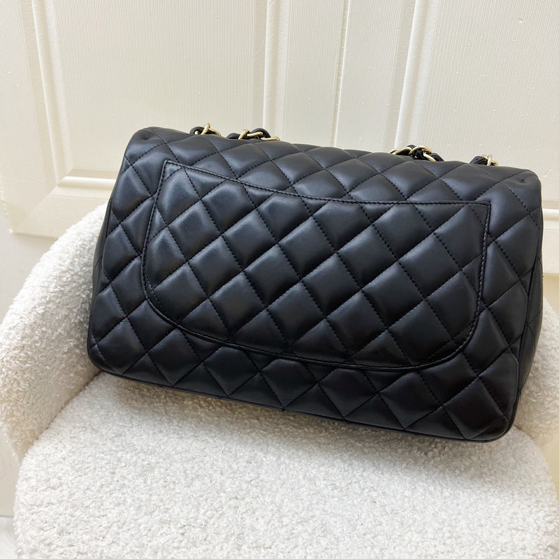 Chanel Classic Jumbo Single Flap SF in Black Lambskin and GHW